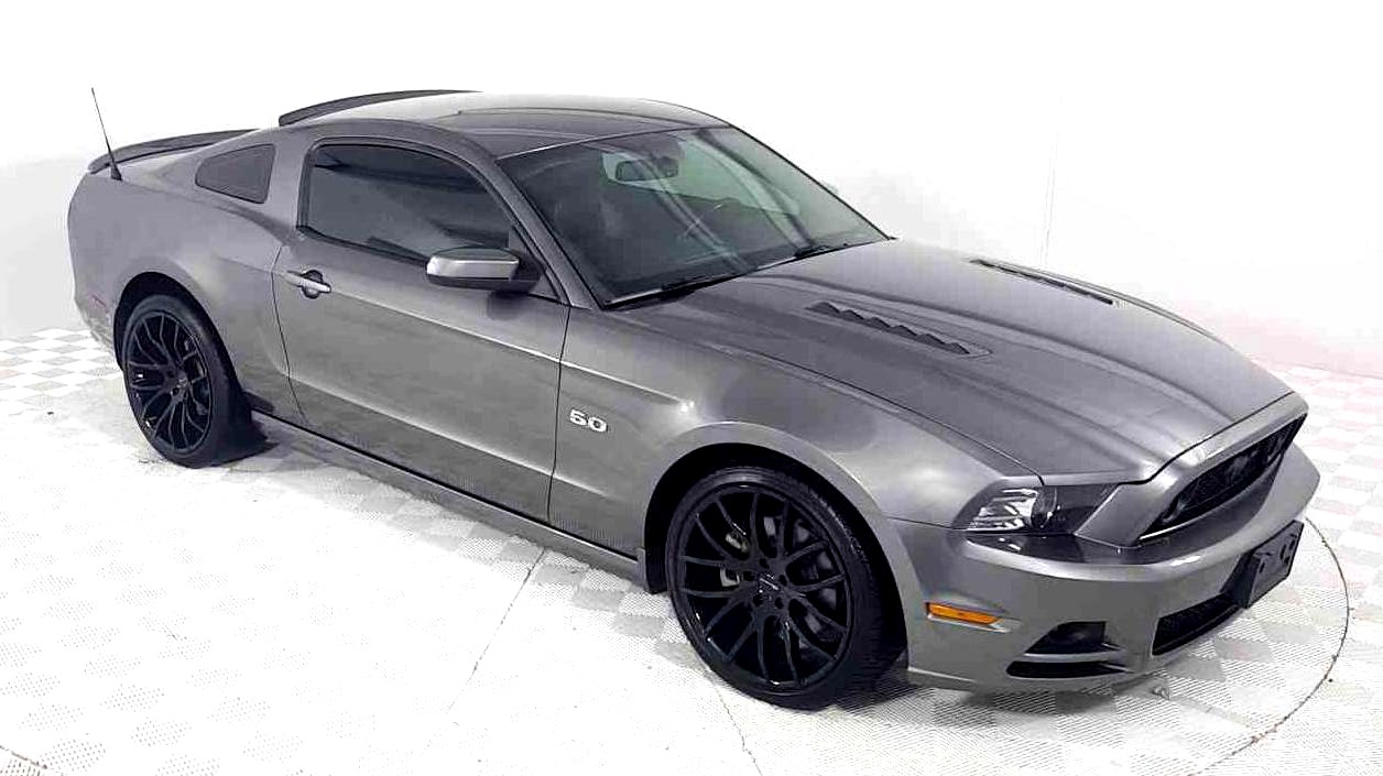2014_Ford_Mustang_GT_ Euless TX